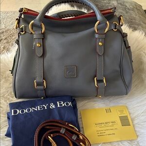 Dooney & Bourke Small satchel